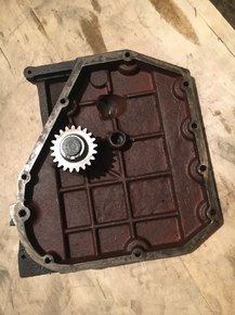 Крышка блока правая R195 Уценка!